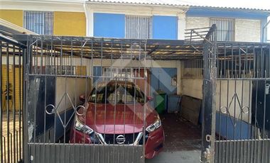 Casa en Venta en Plano Regulador / Av. Maipú