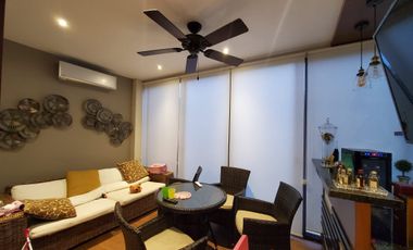 Casa en Venta Urb. Colinas del Bosques, Via La Costa