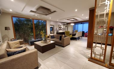 Casa en Venta Urb. Colinas del Bosques, Via La Costa