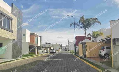 TERRENO EN VENTA  EN FRACCIONAMIENTO CAPULIN EN ESQUINA EN HUEJOTZINGO PUEBLA