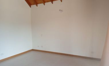 casa en arriendo en la ceja. Cod A63856