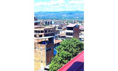 Edificio de 5 pisos en Venta - Tarapoto - Centro