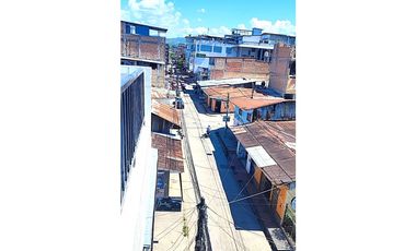 Edificio de 5 pisos en Venta - Tarapoto - Centro
