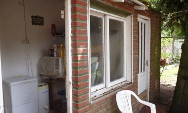 CASA EN BARRIO PARQUE GOLF