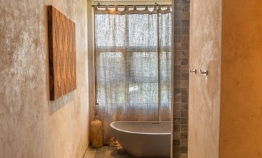 Leasehold - Elegant 6-Bedroom Luxury Villa with Private Pool in Nyanyi, Tabanan, Bali