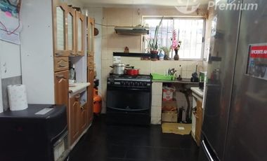 Casa en venta de 2 dorm. en El Bosque