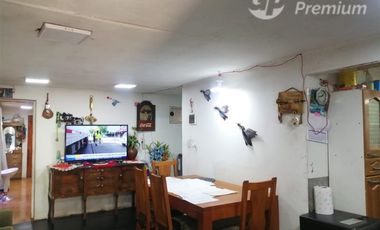 Casa en venta de 2 dorm. en El Bosque