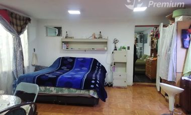 Casa en venta de 2 dorm. en El Bosque
