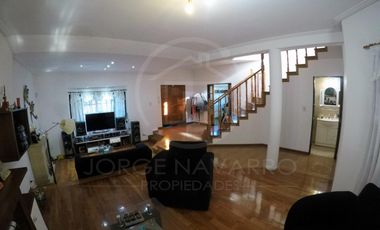 Chalet 4 ambientes de categoría - Martín Coronado