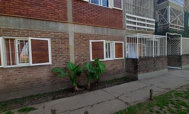 VENTA Departamento 3 amb. en PB Barrio Municipal - Longchamps