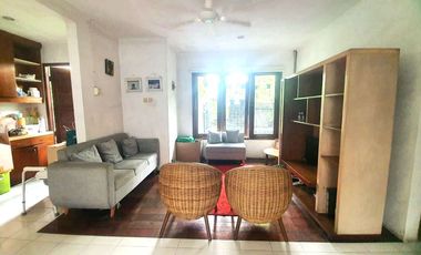 Disewakan Rumah 1 Setengah Lantai di Kuricang Bintaro Jaya Sektor 3A.