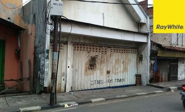 Dijual Rumah Usaha di Nol Jalan Raya Kedung Cowek, Surabaya