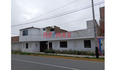 🌟 ¡OPORTUNIDAD ÚNICA EN HUANCHACO! 🏠🌊

¿Buscas la casa de tus sueños en una ubicación privilegiada? ¡No busques más! Esta encantadora propiedad de d