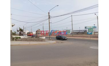 🌟 ¡OPORTUNIDAD ÚNICA EN HUANCHACO! 🏠🌊

¿Buscas la casa de tus sueños en una ubicación privilegiada? ¡No busques más! Esta encantadora propiedad de d