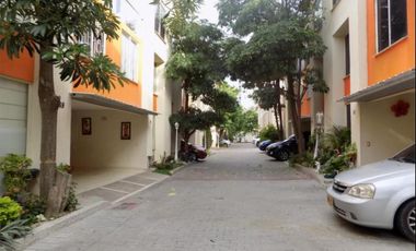 casa condominio en arriendo en villa carolina. Cod A87996