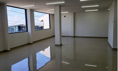 EDIFICIO / LOCALES EN VENTA
