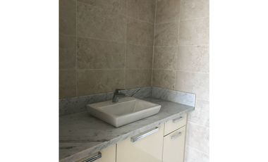 Alquiler con linea blanca en Obarrio (AA)