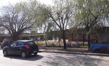 Alquilo Terreno Sobre Ruta 8 . Sin Mes De Deposito