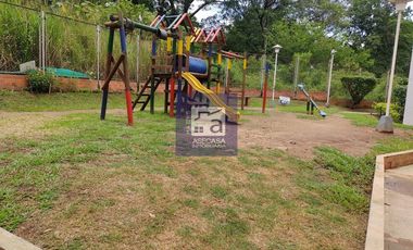 COD. 4142 - SE ARRIENDA APARTAMENTO - BARRIO: MIRAFLORES