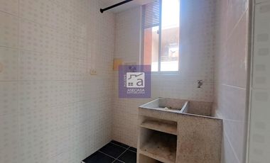 COD. 4142 - SE ARRIENDA APARTAMENTO - BARRIO: MIRAFLORES