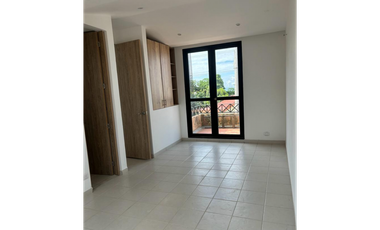 Venta de casa en conjunto de 108 M2 en 298 mill en La Mesa Cund