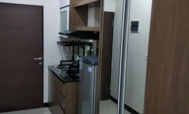 Apt. Amega Crown Hadap kolam renang/Utara, Furnish