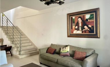 VENDO HERMOSA CASA EN PANAMA PACIFICO