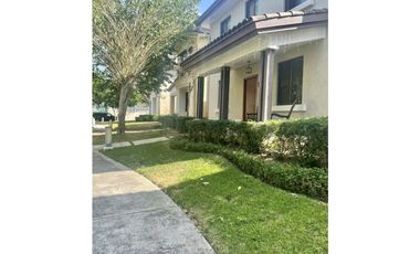 VENDO HERMOSA CASA EN PANAMA PACIFICO