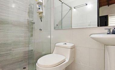 casa en venta en prados del este. Cod V5058