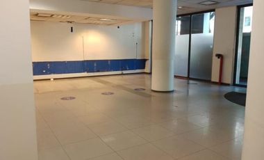 Importante Local comercial ubicado Av. Alem al 600 en Microcentro