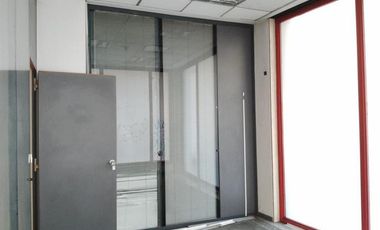 Importante Local comercial ubicado Av. Alem al 600 en Microcentro