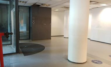 Importante Local comercial ubicado Av. Alem al 600 en Microcentro
