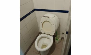 Importante Local comercial ubicado Av. Alem al 600 en Microcentro