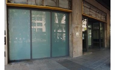 Importante Local comercial ubicado Av. Alem al 600 en Microcentro