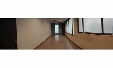 Importante Local comercial ubicado Av. Alem al 600 en Microcentro