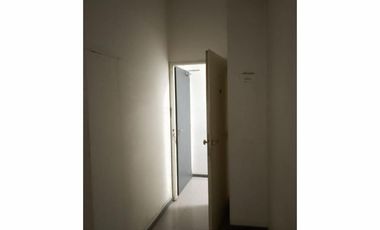 Importante Local comercial ubicado Av. Alem al 600 en Microcentro