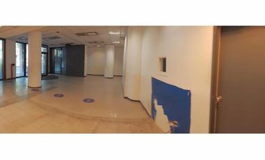 Importante Local comercial ubicado Av. Alem al 600 en Microcentro