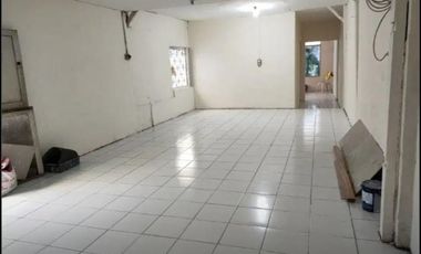 Rumah Disewakan Petemon Surabaya KT