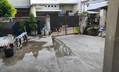 Rumah Disewakan Petemon Surabaya KT