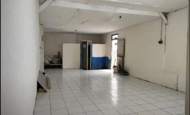 Rumah Disewakan Petemon Surabaya KT