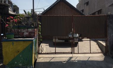 Rumah Disewakan Petemon Surabaya KT