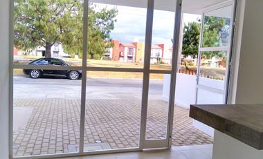 SE RENTAN espacios para consultorio en torre médica, ubica dentro del fraccionamiento Villas del Campo en Calimaya, Estado de México