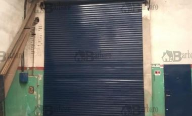 BARBARO VENDE GALPÓN EN CASEROS