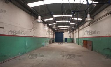 BARBARO VENDE GALPÓN EN CASEROS