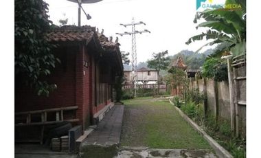 Dijual Cepat Rumah Kosan Villa Luas 3000m2 Dago Bandung