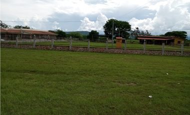 LOTE FRENTE A LA INTERAMERICANA PENONOME