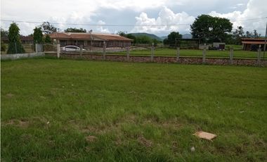LOTE FRENTE A LA INTERAMERICANA PENONOME