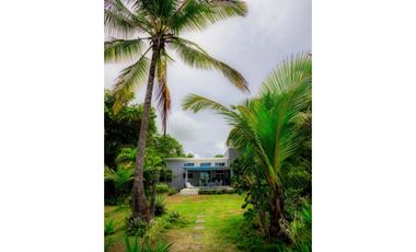 Vendo Casa en La Lajas | Hermosa Casa de Playa AM