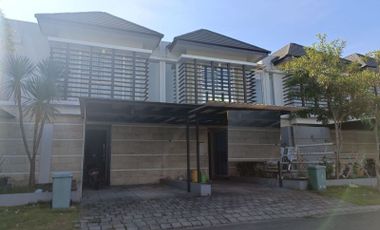Rumah disewakan Graha Natura Surabaya barat
