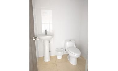 SE ALQUILA LOCAL EN SEGUNDO PISO EN VIA PORRAS